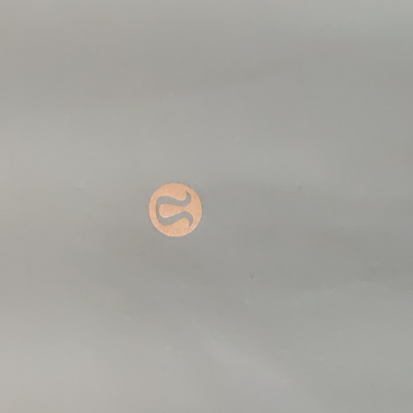 Lululemon Blue Run to Reset 1/2 Zip Size Large - Picture 5 of 7